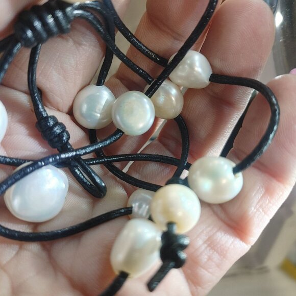 Necklace Handcrafted Pearl Leather Cord Lariat Style 24 inches - Picture 5 of 9